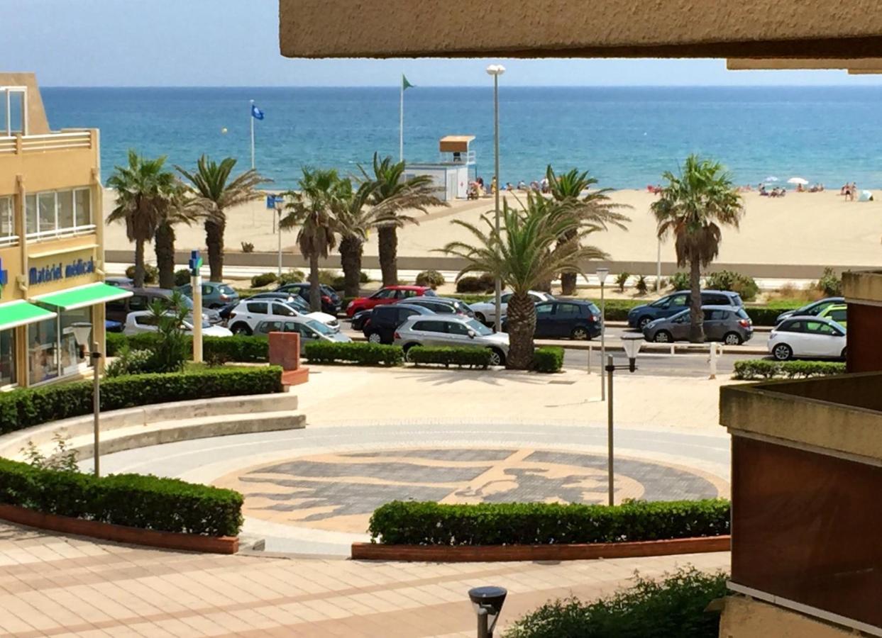 T1 Cozy en Bord de Plage avec Vue Mer Canet-en-Roussillon Eksteriør bilde