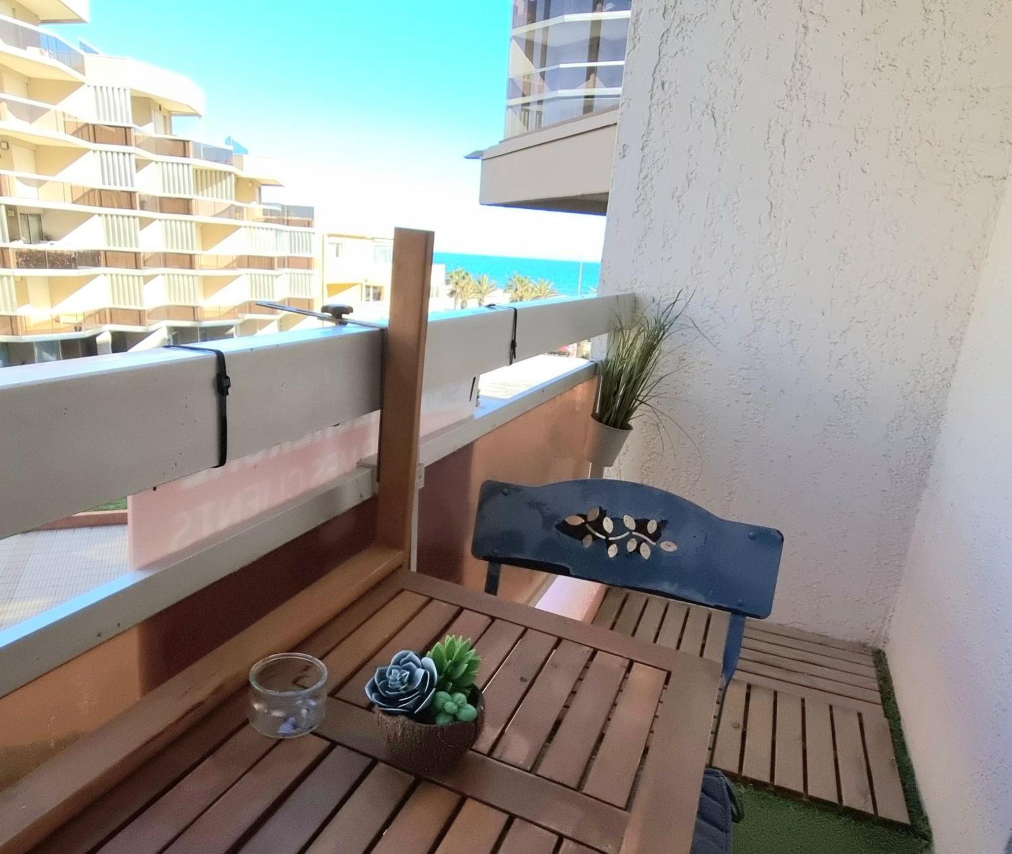 T1 Cozy en Bord de Plage avec Vue Mer Canet-en-Roussillon Eksteriør bilde